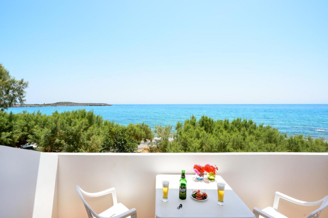 Taverna Akrogiali Loutrón Luaran gambar